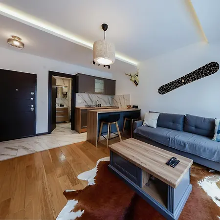 Anja Sousza アパート コパオニク